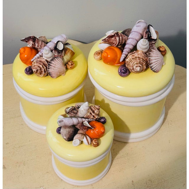Electric Yellow 1970s Vintage Coastal Ceramic Canisters Top With Shells- Set of 3 For Sale - Image 8 of 10