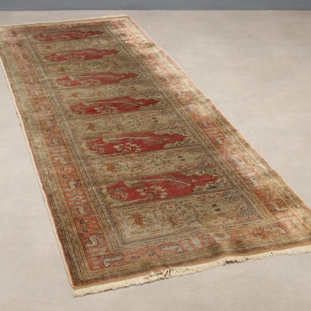Beige Vintage Kaiseri Rug, Turkey For Sale - Image 8 of 8