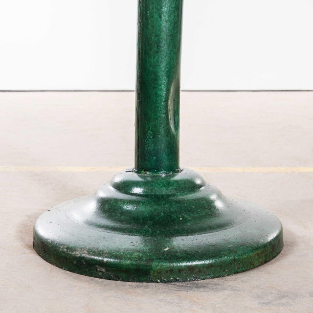 1950s Round Racing Green Side Table from Tolix, 1950s For Sale - Image 5 of 8