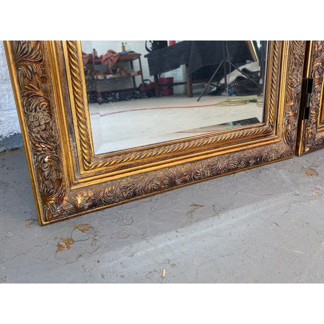 Late 20th Century French-Style Mirrored Three-Panel Gilded Folding Screen For Sale - Image 5 of 7