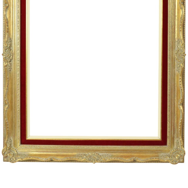 Vintage Baroque Style Gilt Frame in Red Velvet For Sale - Image 5 of 18