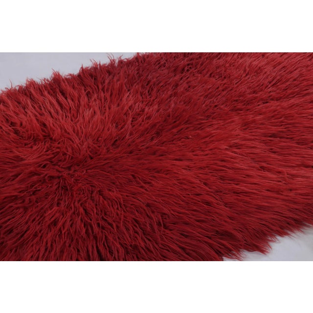 Rug & Kilim Vintage Turkish Tulu Rug, Warm Red Wool With Soft Pile - Rug & Kilim For Sale - Image 4 of 7