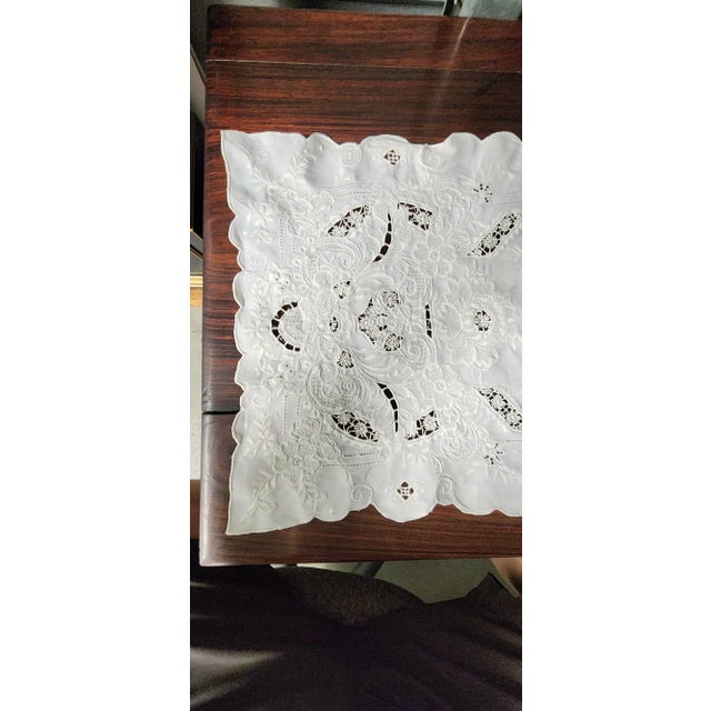 Vintage Embroiderd Fine Linen Table Runner. For Sale In Los Angeles - Image 6 of 10