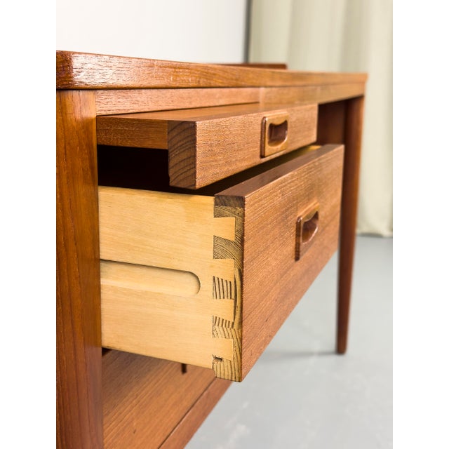 Mid-Century Modern Teak Desk attributed to H. Brockmann Petersen for Poul M. Jessen, 1960s For Sale - Image 13 of 18
