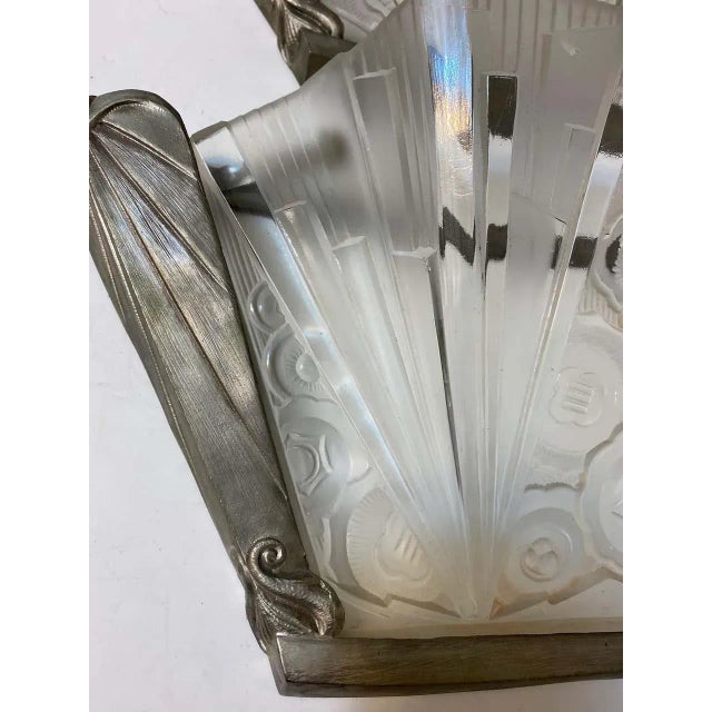 1920s Pair of Hettier Vincent French Art Deco Wall Sconces For Sale - Image 5 of 12