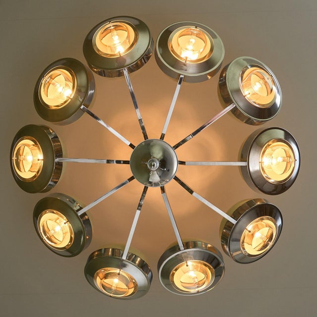 Modern Large Round 10-Armed Chandelier with Glass Lens Diffusors by Oscar Torlasco, Italy, 1970s For Sale - Image 3 of 13