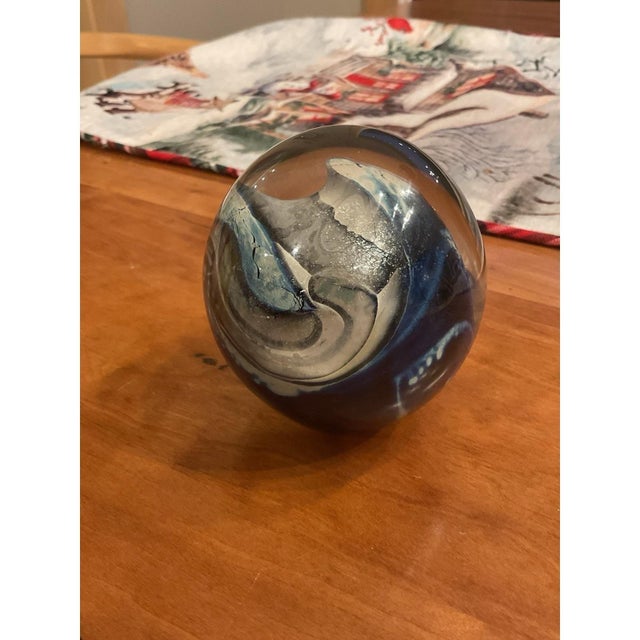 2000 - 2009 Signed Robert Eickholt 95 Cobalt Swirl Paperweight Hand Blown Studio Art Glass For Sale - Image 5 of 8