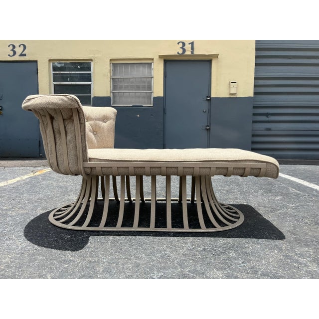 Russell Woodard 1970s Russel Woodard Mid-Century Modern Designer Aluminum Chaise Lounge For Sale - Image 4 of 12