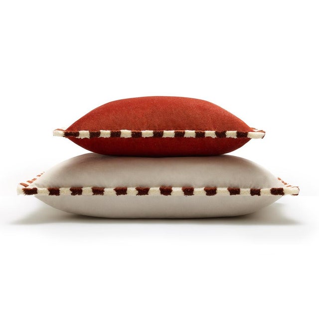 Early 21st Century Bicolor Brick Velvet Cushion with Brick and White Fringes by Lo Decor For Sale - Image 5 of 8