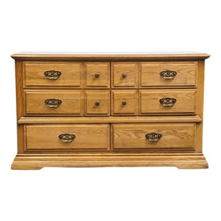 Broyhill Premier Early American Country Style Solid Oak 54" Double Dresser 6510-21 For Sale
