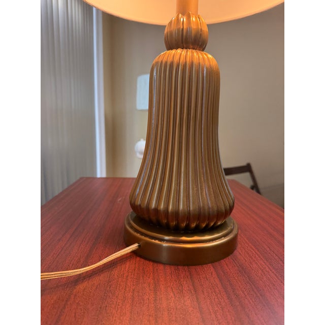 Art Deco Fluted Brass Table Lamp With Linen Shade For Sale In New York - Image 6 of 8