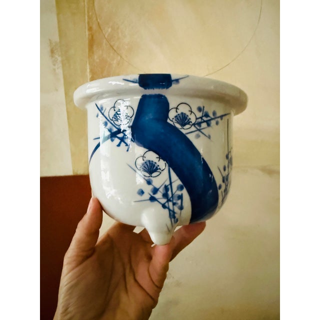 1980s Vintage Blue and White Cherry Blossom Planter on Three Feet For Sale - Image 5 of 7