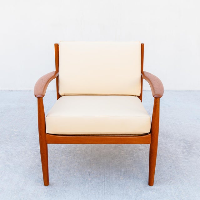 Restored 1960s Grete Jalk Fd 118 Danish Modern Teak Lounge Chair by France & Son For Sale - Image 18 of 18