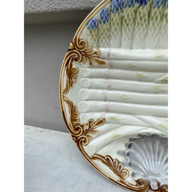 French Country French Majolica Asparagus Plate Onnaing, Circa 1890 For Sale - Image 3 of 8