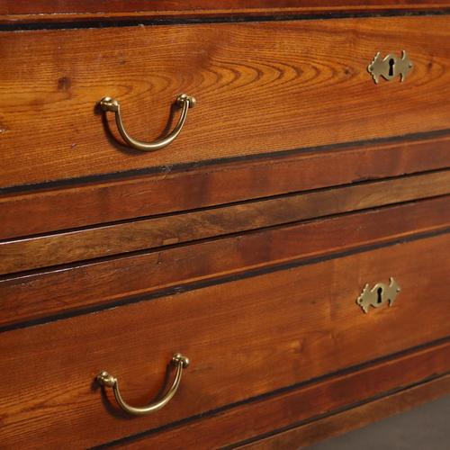 Brown Antique Chest of Drawers in Mahogany and Ebony, Italy, 20th Century For Sale - Image 8 of 13