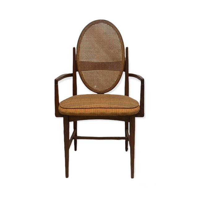 Vintage Mid-Century Modern Arm Chair. Dimensions. 23 w ; 20 d ; 41 h.