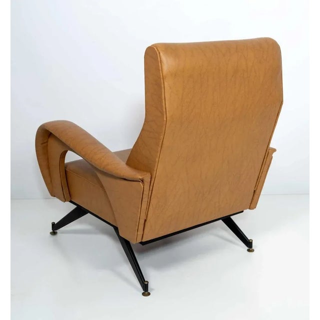 Mid-Century Modern Leatherette Armchair in Marco Zanuso Style, Italy, 1970s For Sale - Image 6 of 9