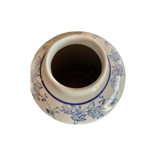 Chinoiserie Blue and White Botanical Chinoiserie Small Covered Vase With Birds For Sale - Image 3 of 7