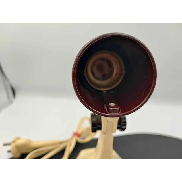 1960s Space Age Bakelite Rocket Fins Table Lamp, 1960s For Sale - Image 5 of 8