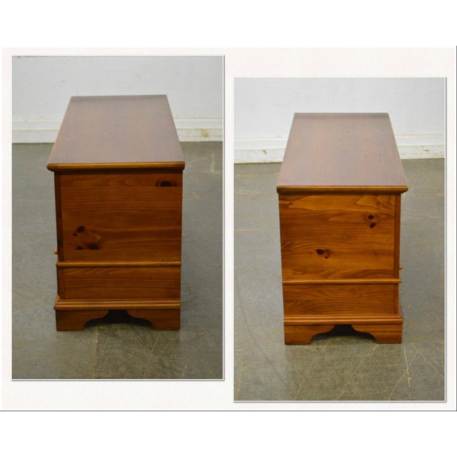 Ethan Allen Country Craftsman Solid Pine Lidded Blanket Chest W