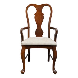 Bassett Furniture Solid Cherry Traditional Queen Anne Style Dining Arm Chair 4270-594 For Sale