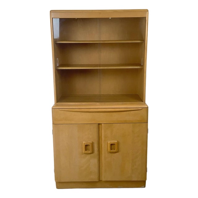 Mid-Century Heywood-Wakefield Wheat Hutch Display Cabinet For Sale