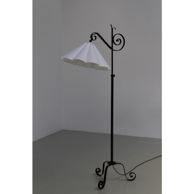 Mid-Century Modern Art Deco Danish Tripod Floor Lamp in Wrought Iron, 1940s For Sale - Image 3 of 18