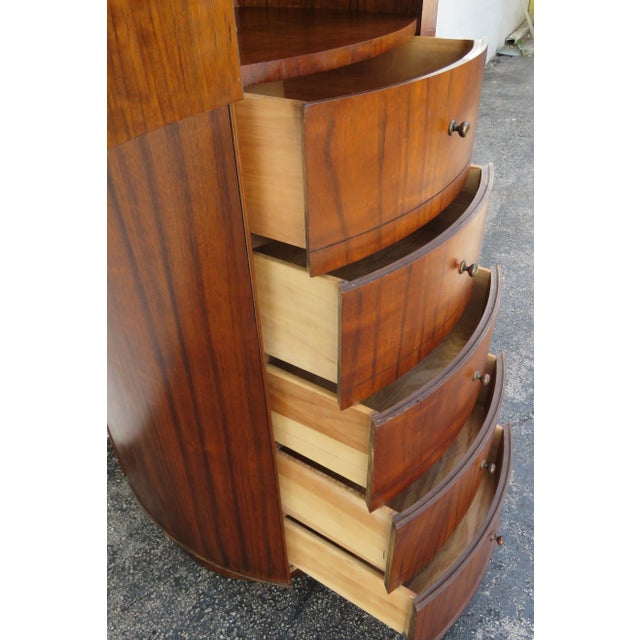 Wood Drexel Heritage Rotating Swivel Tall Double Sided Round Gentleman's Chest 6096 For Sale - Image 7 of 18