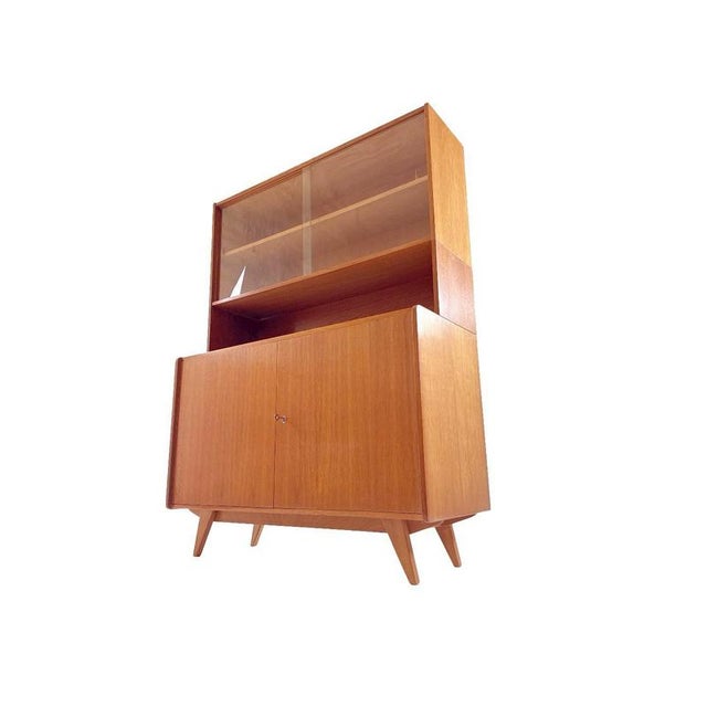 Vintage U-450 Display Cabinet by Jiroutek for Interier Praha, 1960s For Sale - Image 4 of 9
