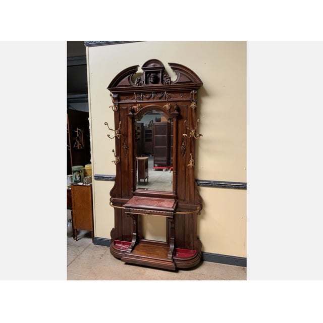 Antique Neo-Renaissance Wardrobe in Walnut, 1880 For Sale - Image 4 of 14