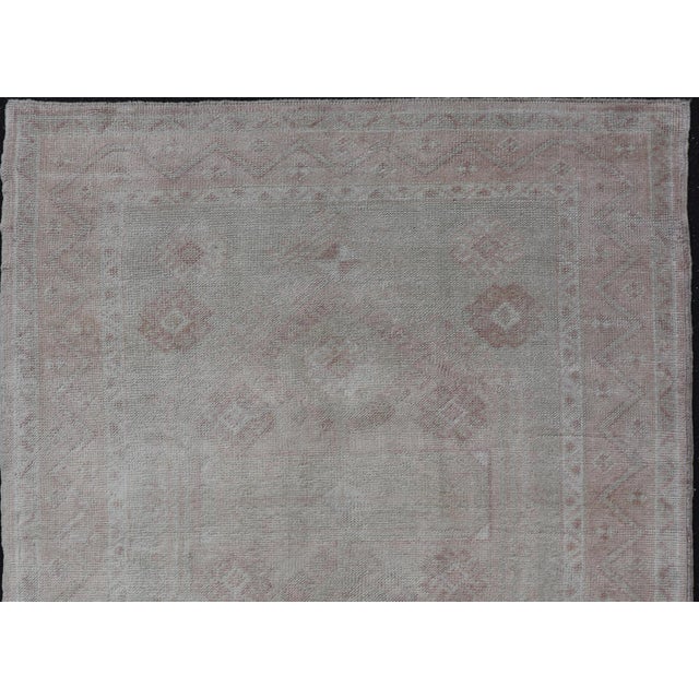 1950s Vintage Oushak Rug With Pastel Colors in Tan, Green, Butter Yellow, and Pink For Sale - Image 5 of 12