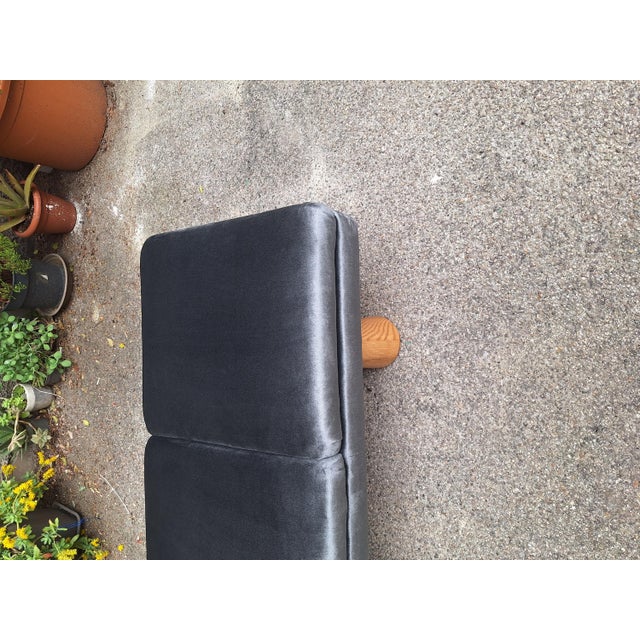 Bench in Electric Grey Velvet with Conical Wooden Legs, 1990s For Sale - Image 4 of 12