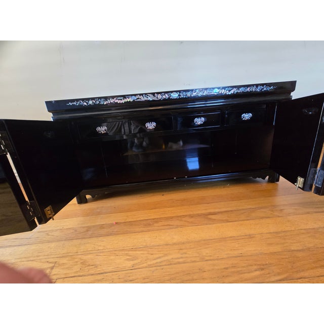 Mid 20th Century Vintage Korean Low Scholars Cabinet With Mother-of-Pearl Inlay For Sale - Image 5 of 9