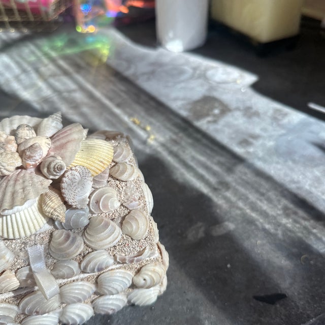 1970s Small Square Shell Jewelry Box For Sale - Image 4 of 7