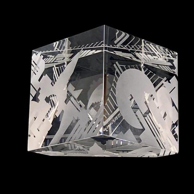 Late 20th Century Steuben Glass Prism Paperweight New York City Skyline (City Block) Signed No. 8156, Etched Art Glass (Vintage 1990s) For Sale - Image 5 of 15
