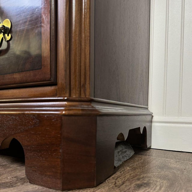 Vintage Drexel Heritage Chippendale Flame Mahogany Lowboy Dresser For Sale - Image 13 of 15