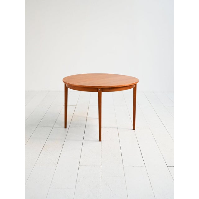Scandinavian Teak Extendable Round Table, 1960s For Sale - Image 4 of 9