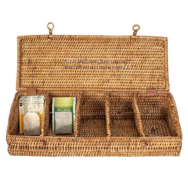 All tea lovers are invited! You can store all your favorite teas in this organizer, so say goodbye to loosen teabags and a...