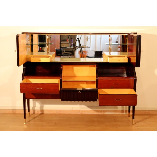 Mid-Century Sideboard in Mahogany, Rosewood and Maple by Osvaldo Borsani, Italy, 1950s For Sale - Image 17 of 18