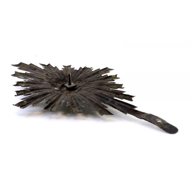 Silver Splendor Embossed with Fake Green Stone For Sale - Image 3 of 6