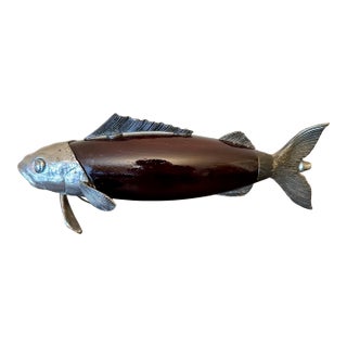 Vintage Tre Spade Figural Silver Plate Wood Fish Peppermill For Sale