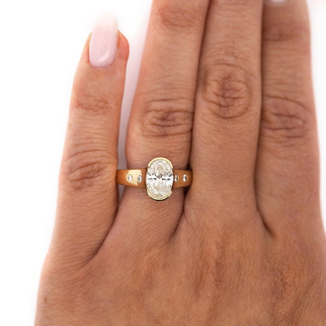 2010s 1.70 Carat J/I1 Oval Diamond and Floating Diamond Shank Engagement Ring, Size 7.25 For Sale - Image 5 of 8
