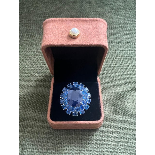 Bochic "Orient" Natural Blue MUlti Sapphire Set In 18K White Gold & Silver For Sale - Image 4 of 18