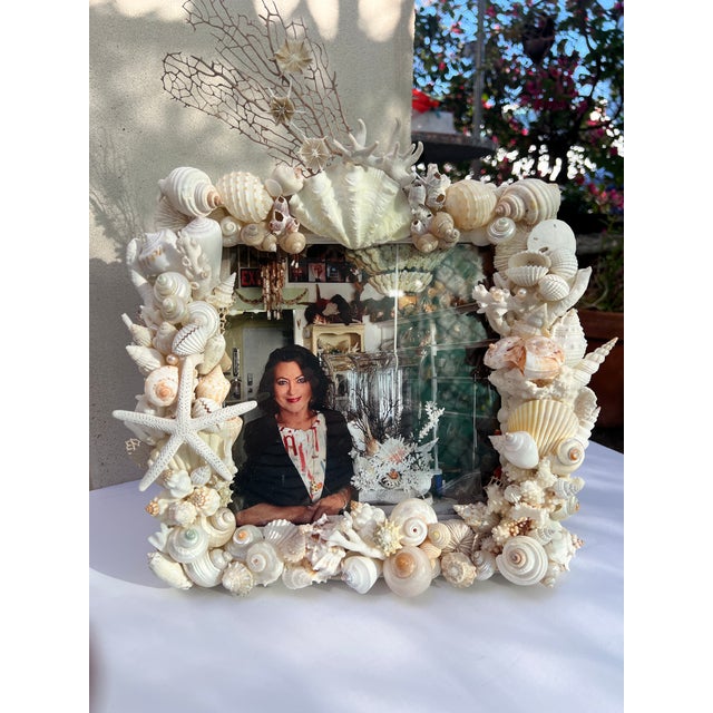 White CSS Seashell Photo Frame For Sale - Image 8 of 8