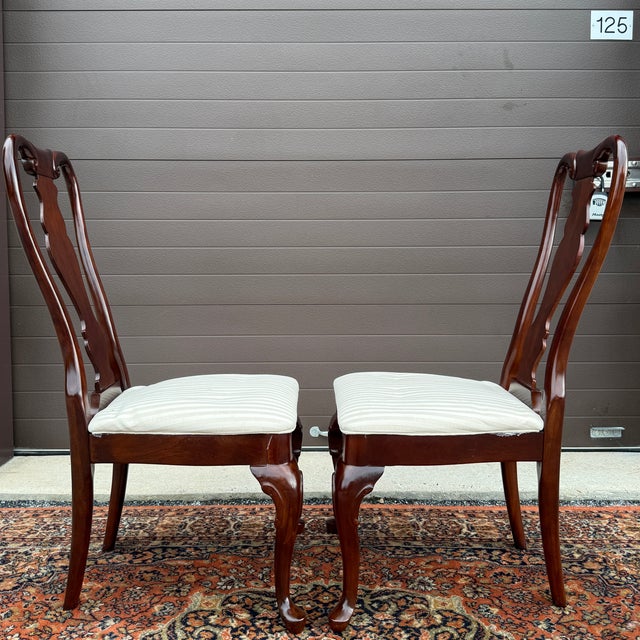 1990s Sumter Cabinet Co. Traditional Queen Anne Solid Cherry Dining Chairs - A Pair (B) For Sale - Image 9 of 14