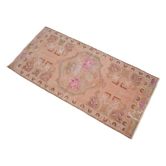 Light Pink 1970s Turkish Hand Made Small Rug Doormat Enrtyway Decor - 1'10" X 3'10" For Sale - Image 8 of 11