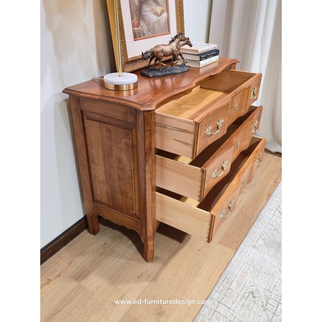 Wood Ethan Allen 1994-1997 Legacy Collection French Provincial Serpentine Chest 3 Drawer Dresser For Sale - Image 7 of 11