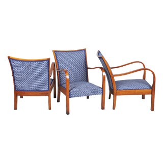 Vintage Art Deco Lounge Chairs in Walnut, 1920s, Set of 3 For Sale