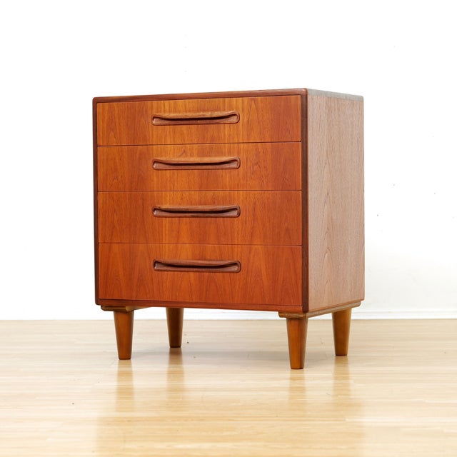 Brown 1960s Mid Century Teak Dresser Nightstand by G Plan For Sale - Image 8 of 10