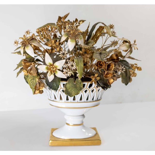 Mid-Century Jane Hutcheson for Gorham Tole Floral Planter or Jardiniere For Sale In New York - Image 6 of 12